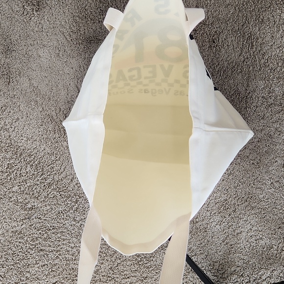 Formula 1 Caesars Racting Tote Bag - Picture 3 of 7